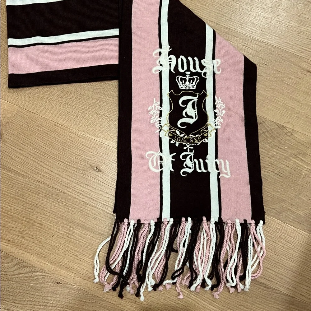 Juicy Couture Knit Scarf  House of Juicy Love G&P Vintage Brown Pink Cream Gold